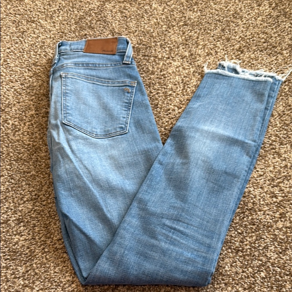 Women's Blue Distressed Jeans - Picture 4 of 5